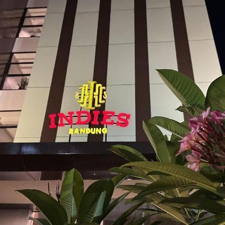 Indies Hotel בנדונג מראה חיצוני תמונה