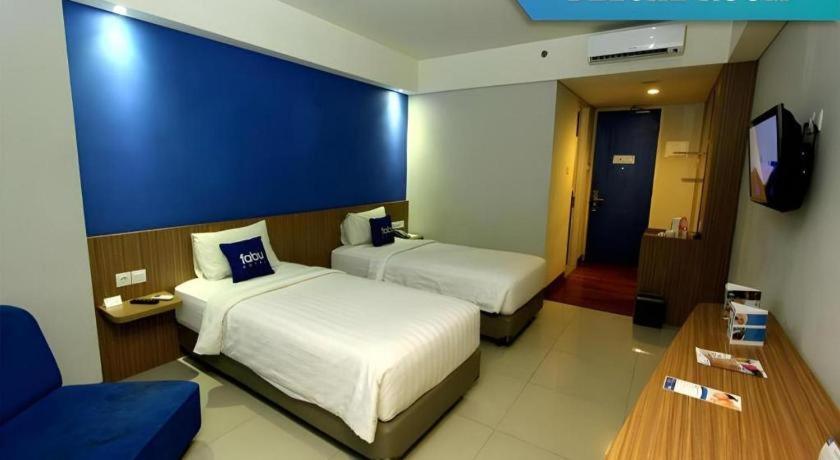 Indies Hotel בנדונג מראה חיצוני תמונה