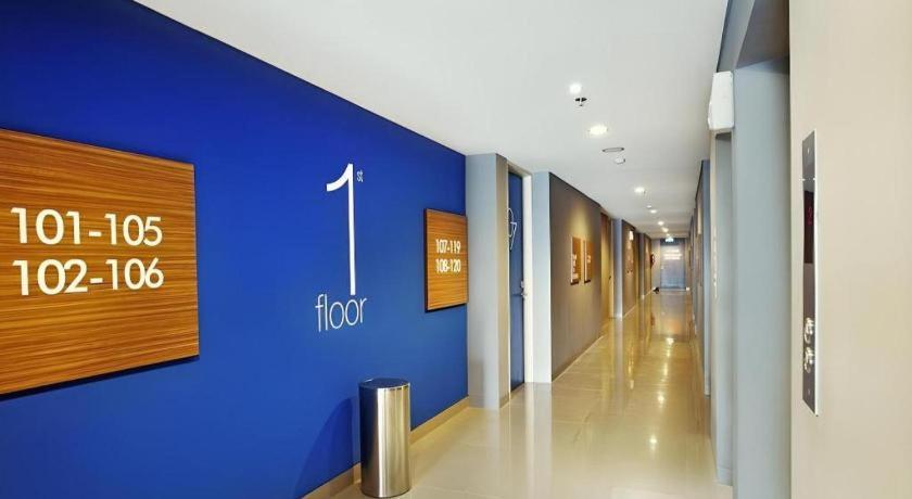 Indies Hotel בנדונג מראה חיצוני תמונה