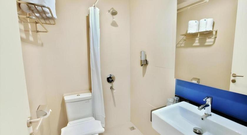 Indies Hotel בנדונג מראה חיצוני תמונה