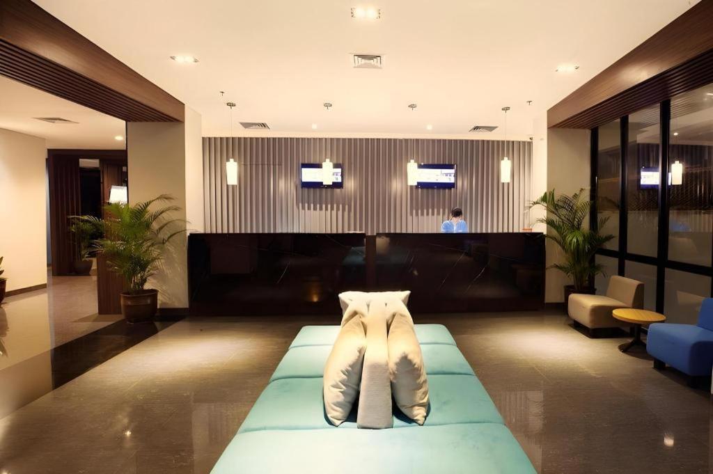 Indies Hotel בנדונג מראה חיצוני תמונה