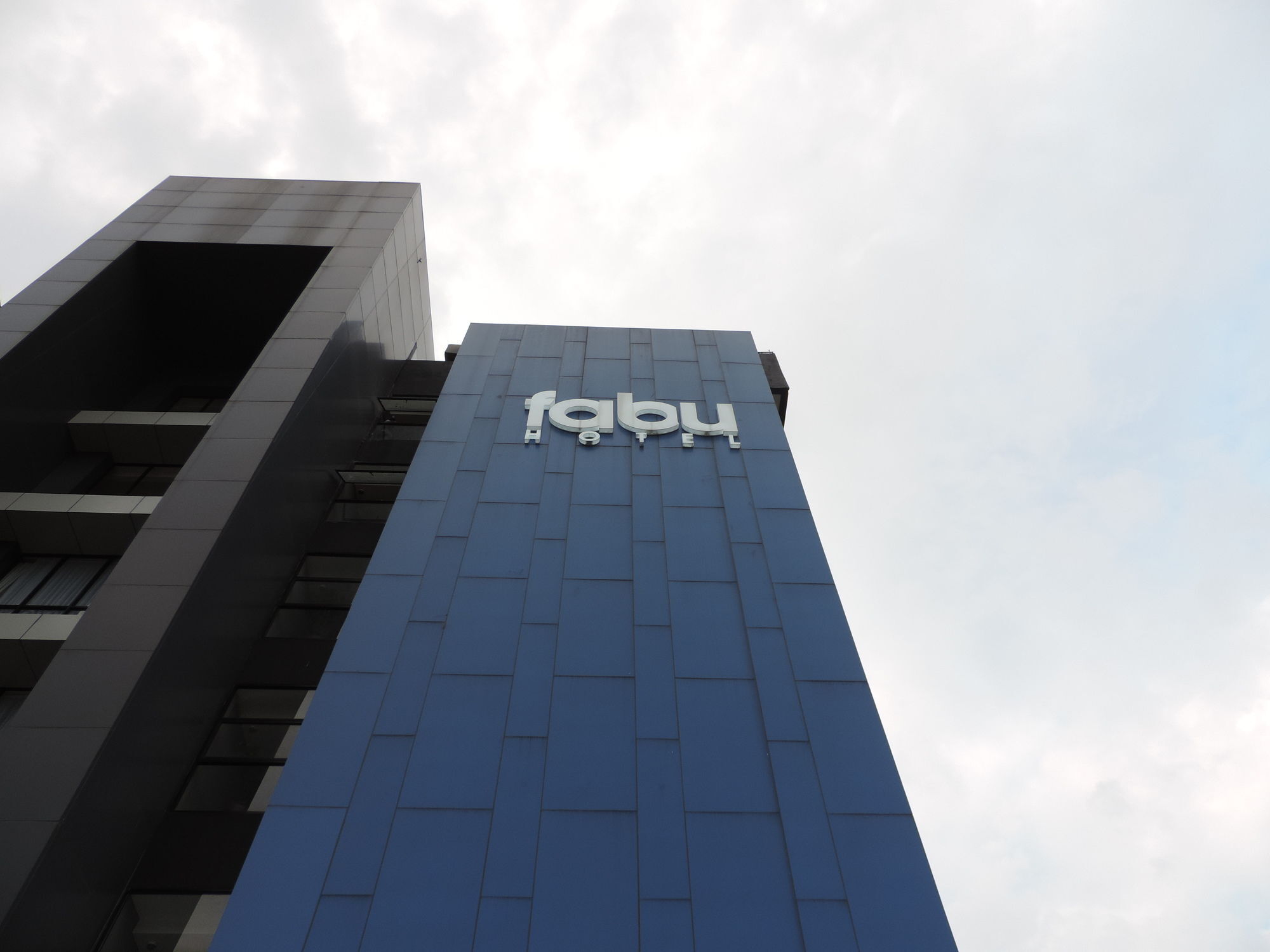 Indies Hotel בנדונג מראה חיצוני תמונה