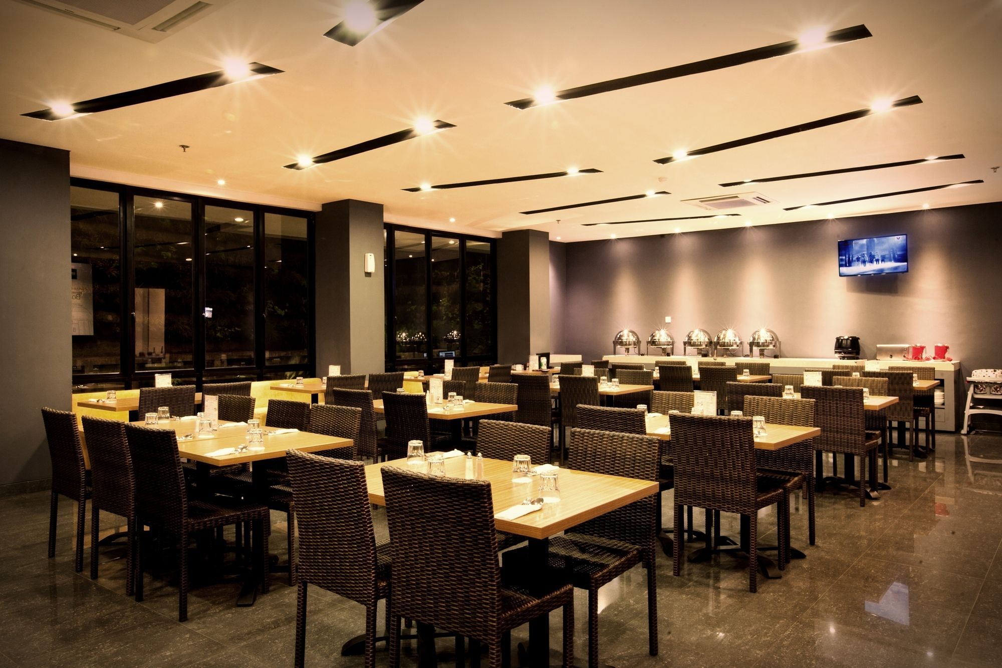 Indies Hotel בנדונג מראה חיצוני תמונה
